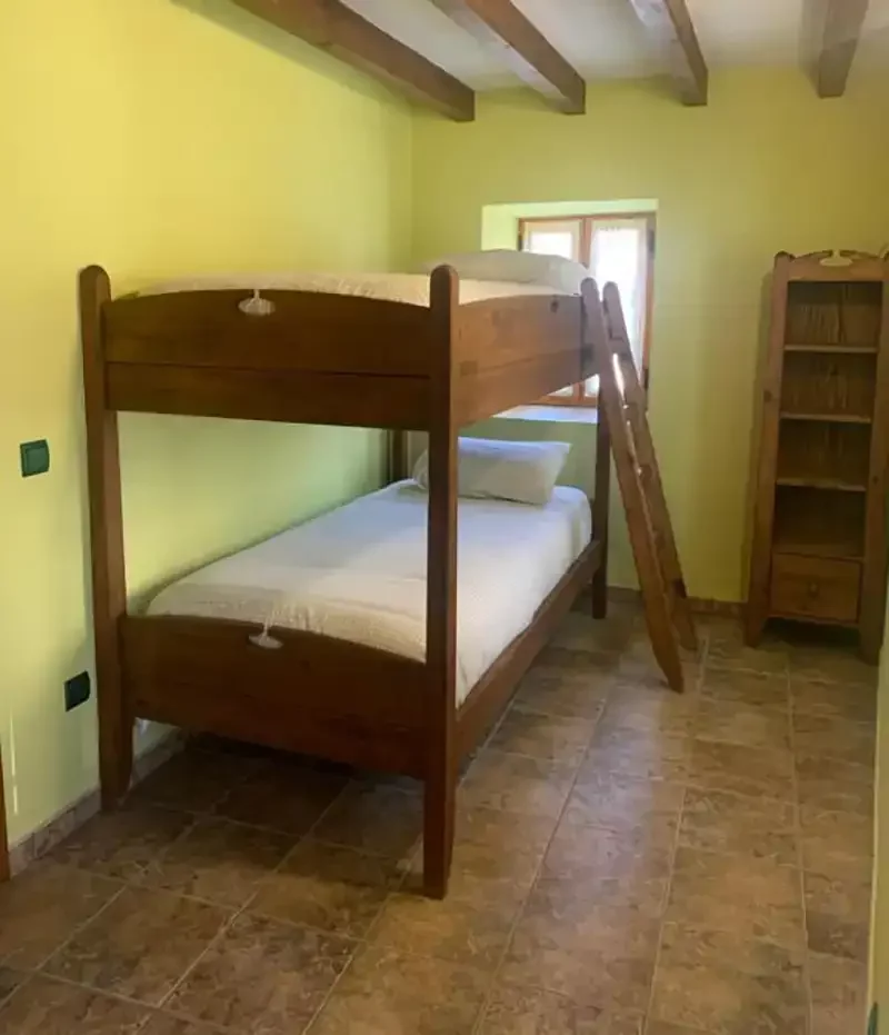 Dormitorio con litera ideales para grupo con niños