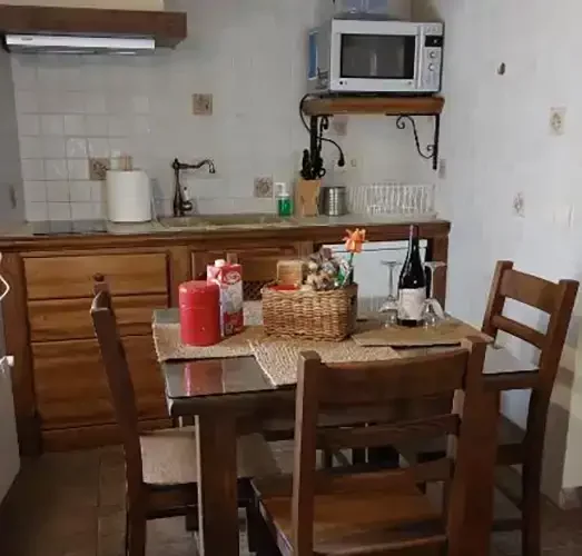 Cocina de la casa rural la Hiruela el Tinao